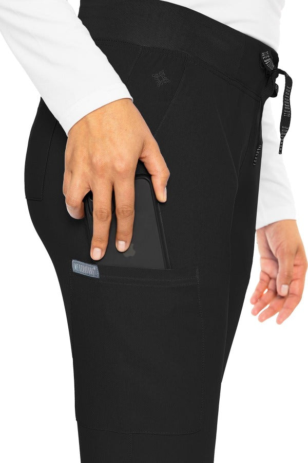 MedCouture Insight 2711 scrub pant in black from Coulee Scrubs. close up of side pocket.